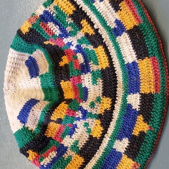2 crochet hats, very colerfull, ‎ hand made. I would say small to medium. - Picture 6 of 11